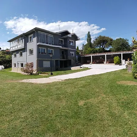 Hotel Sebrenu Sebreño